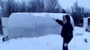Как укрепить ТЕПЛИЦУ на зимнее время