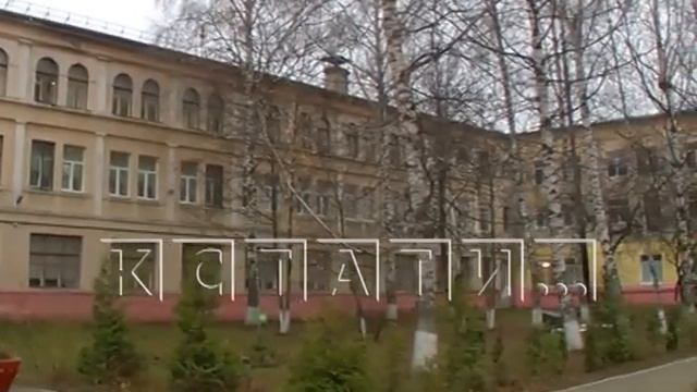 Капитальный ремонт кровли завершается в 67-й гимназии Московского района смотреть онлайн