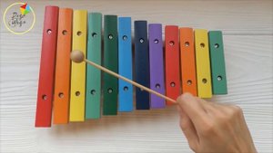 В траве сидел кузнечик. Детские песни на ксилофоне / Children's xylophone songs
