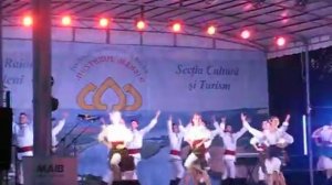 Зажигательные молдавские танцы фестиваля в Криулянах