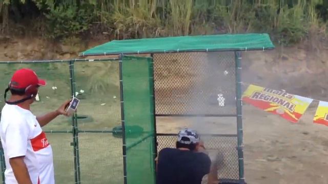 Lukkes Steyr AUG смотреть онлайн