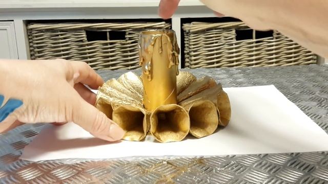 ЗОЛОТОИ ПОДСВЕЧНИК ИЗ ЯИЧНОГО ЛОТКА...GOLDEN CANDLESTICK FROM EGG TRAY ... смотреть онлайн
