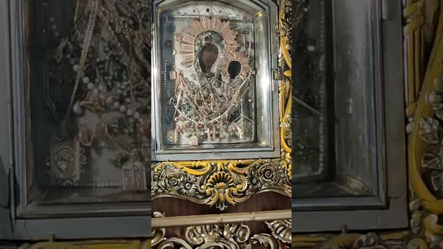 Грузинская икона Божией Матери. Икона, почитаемая в Русской православной церкви чудотворной. Раифа