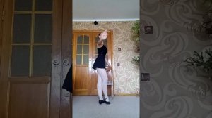 Урок казахского танца. Плие, батман тандю, жете, ронд и фондю