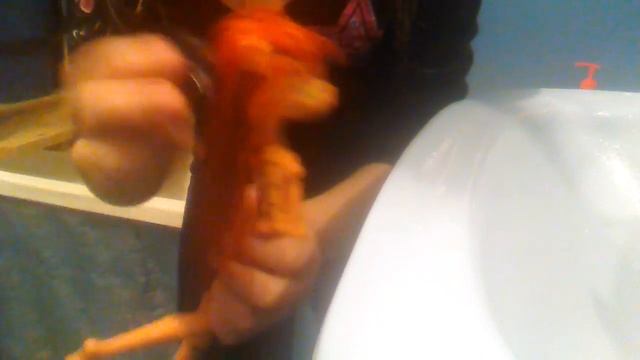 Как выпрямить кукле волосы !! смотреть онлайн