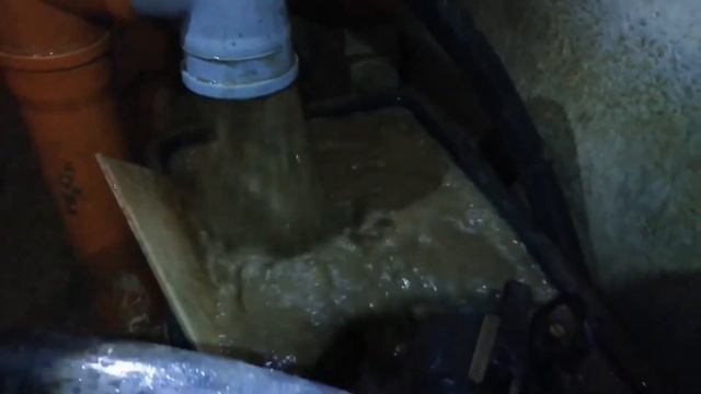 Бурение в подвале гаража. Скважина 9 метров. смотреть онлайн