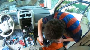 Ford Escape 2008: install navigation JVC and backup camera (ставим навигацию с камерой заднего вида)