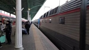 ЧС7-226 с поездом № 28 Брест — Москва прибывает на Белорусский вокзал 27.12.2023
