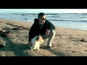 Леша и Элвис экономят на воде :)