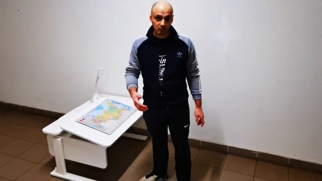 Самая бюджетная детская растущая эргономичная парта трансформер для школьника в Минске Madesk IQ смотреть онлайн