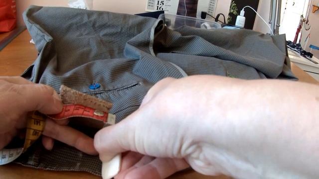 Как расшить брюки с цельнокроеным поясом.