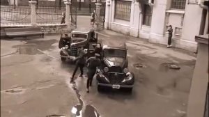 А ЭТО НАС АРЕСТОВЫВАТЬ ИДУТ!