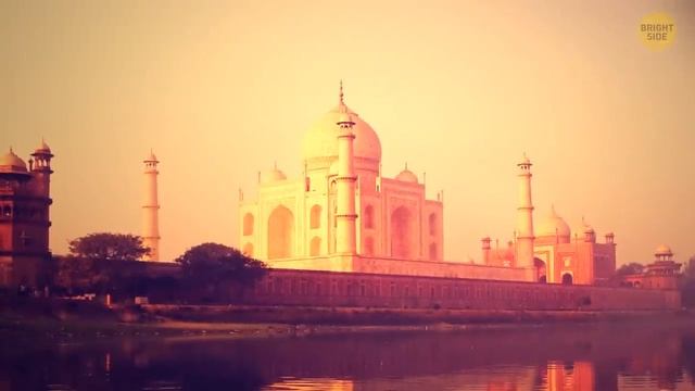 The Taj Mahal Changes Its Color + 6 Secrets of New World Wonders смотреть онлайн