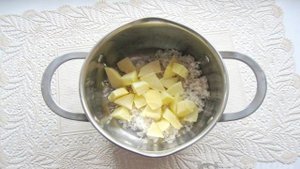 Рисовая каша с яблоками