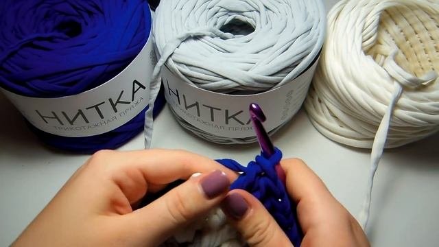 Бонусное видео: вяжем спираль из трех и четырех цветов