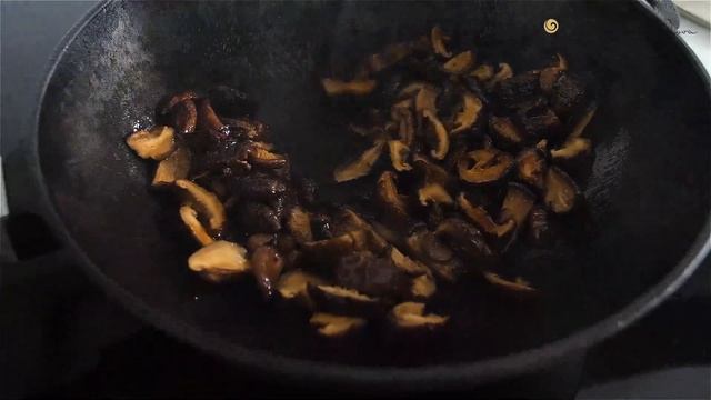 Шиитаке + ширатаки! Необычный ужин из «спагетти для похудения» и грибов