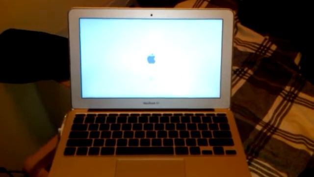 MacBook Air 11.6" 1.4ghz/128gb reboot w/osx10.6.5 & auto login смотреть онлайн