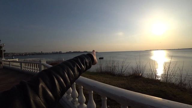 Где лучше жить и отдыхать в Геленджике? смотреть онлайн