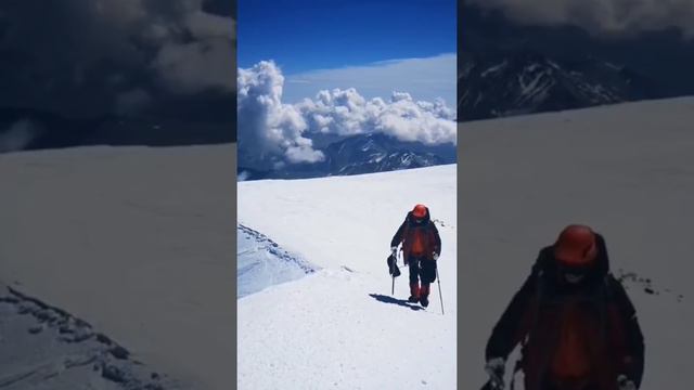 Climbing Elbrus (5642m) Восхождение на западную вершину Эльбруса