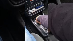 Пежо 406. Достаём пепельницу.