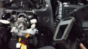 Kia Ceed как снять центральную панель приборов