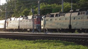 ЧС7-228в паре ЧС7-060 с поездом №136м Москва-Барнаул