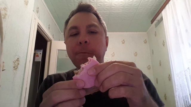 ASMR EATING SOUNDS. КУШАЮ БУТЕРБРОД С ВАРЁНОЙ КОЛБАСОЙ смотреть онлайн