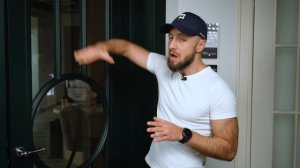 ЭТА дверь создана для МАЛЕНЬКИХ пространств! / Обзор на РОТО дверь