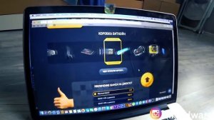 Edward Bil ПРАНК   ДАЛА СВОЮ ПОПУ ПРИ ВСЕХ   РЕАКЦИЯ ЛЮДЕЙ feat КЛИМКИНА В ПРАНКЕ ЖЕСТКИЙ ПРАНК