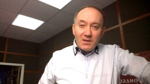 Мужик ходит от жены к любовнице