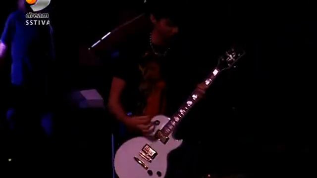 Avril Lavigne - Interview @ Masstival (Turkey) 14/07/2007 смотреть онлайн