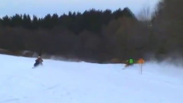 2002 Ski-Doo MXZ 700 Vs. 2001 Yamaha SXR 700 Triple: Snowmobile Race: Mark Vs. RJ смотреть онлайн