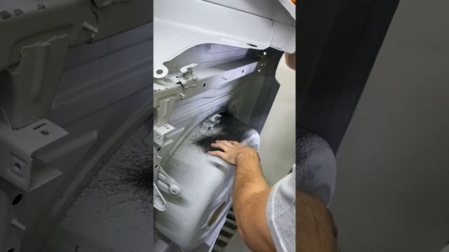 Нанесение распыляемого герметика смотреть онлайн