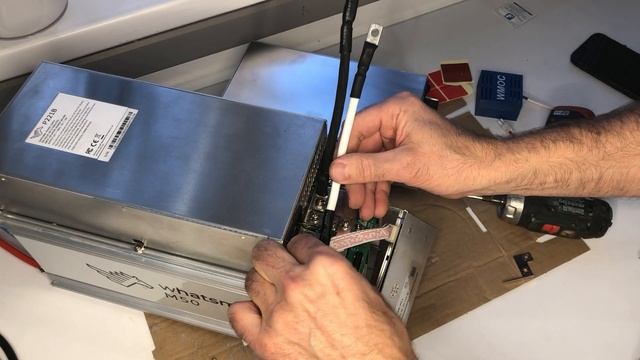 Дополнительный блок питания на Whatsminer: процесс установки