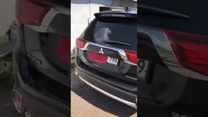 Установили электропривод задней двери на Mitsubishi Outlander 2019 года.