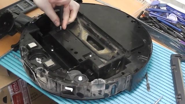 Xiaomi Roborock Vacuum Cleaner s552-00 - не работает турбина (ошибка 18), шумит, пахнет горелым смотреть онлайн