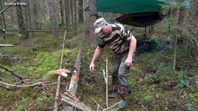 Делаю ЛЕСНОЙ СТОЛ из палок | Одиночный поход | Бушкрафт |  Обустройство стоянки
