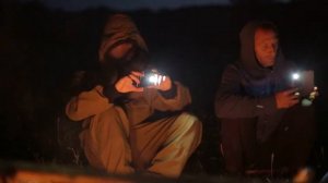 Вечер на природе у костра с гитарой