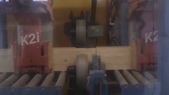 Полный цикл деревообработки на Сыктывкарском промышленном комбинате смотреть онлайн