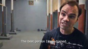 Интервью Тэрона Эджертона о Робин Гуде и о своих тренировках по стрельбе из лука. Ну и немного пени