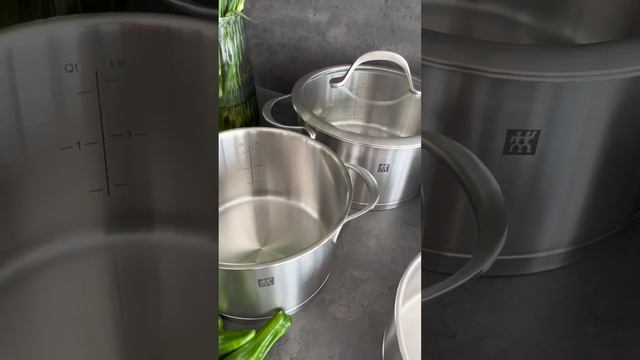 Набор кастрюль Zwilling Essence 4 предмета, с крышками