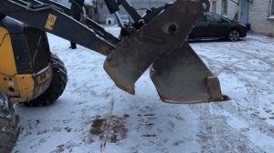 Экскаватор-погрузчик Volvo BL71B 2012 года