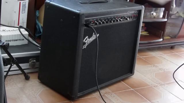 Fender valvulado Champ SE 25 смотреть онлайн