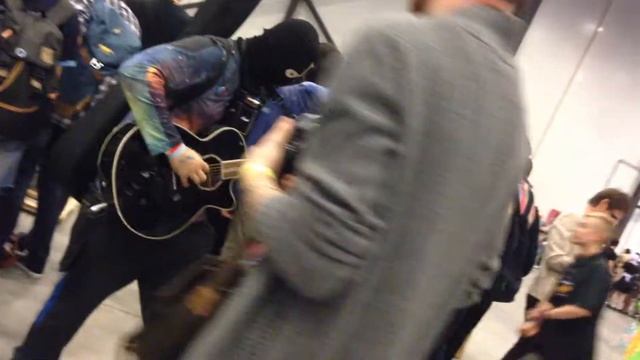 Косплей на Курта Кобейна / Старкон смотреть онлайн