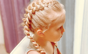 Красивая прическа Два плетения.mp