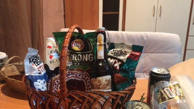 563.Подарок для папы на Новый Год. Подарок «Продуктовая корзина»
