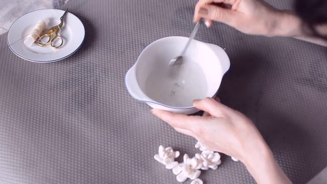 Анастасия Миронова. Первоцветы - урок 2 (валяние- felting) смотреть онлайн