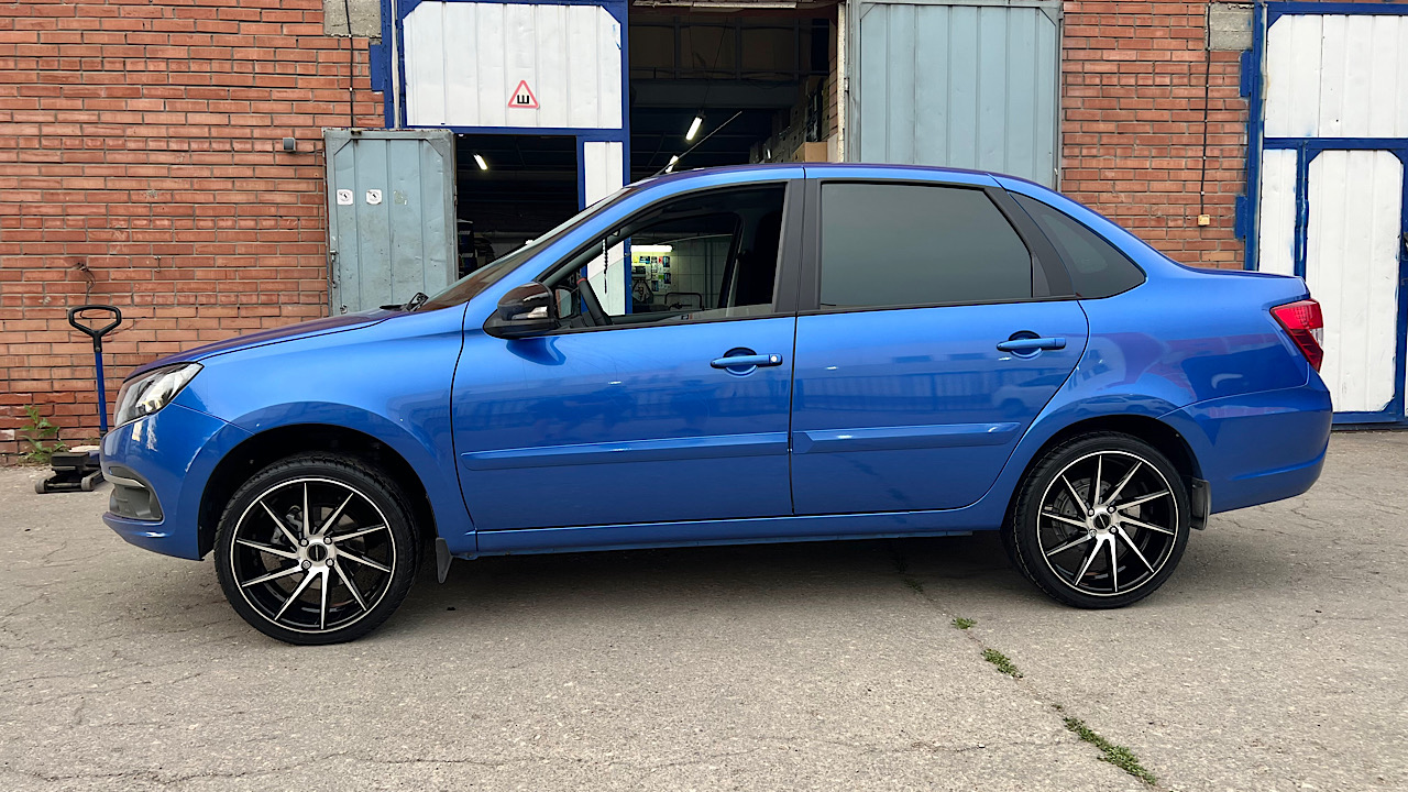 Легендарные диски на Лада гранта ? vossen CVT r17 + haida 205/40