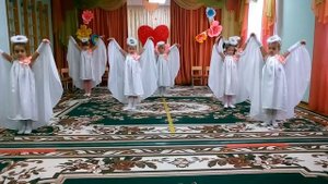 Танец ангелов в детском саду