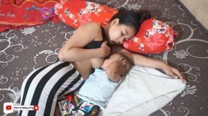 Breastfeeding Baby Day Out And Sleep Feeding After Back By - Mom & Baby King